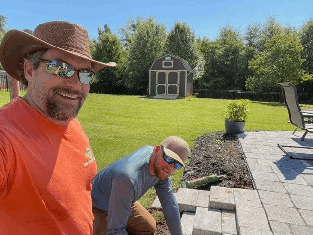 Residential & Commercial Lawn Care Maintenance
